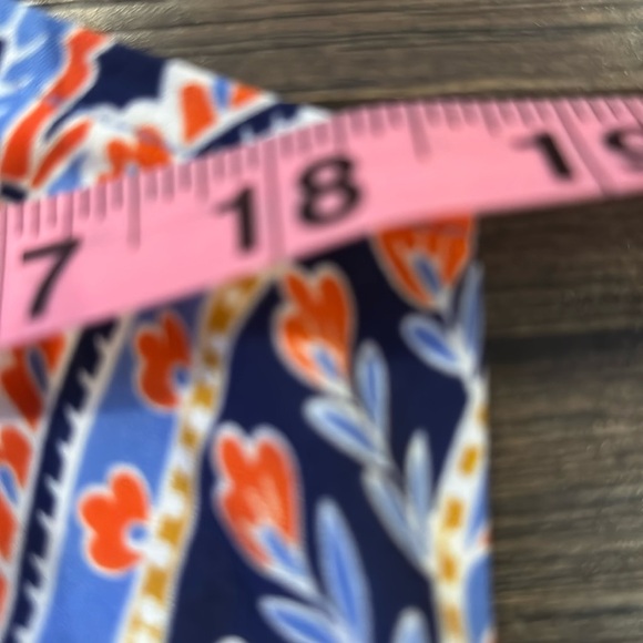 Liz Claiborne Short Cap Sleeve,pattern,round neck,soft light,stretch - Picture 6 of 10